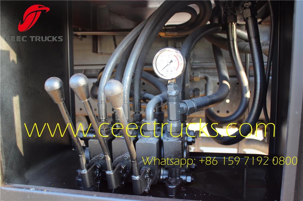 ISUZU 6CBM skip refuse truck export Asia countries ISUZU 6CBM skip refuse truck export Asia countries