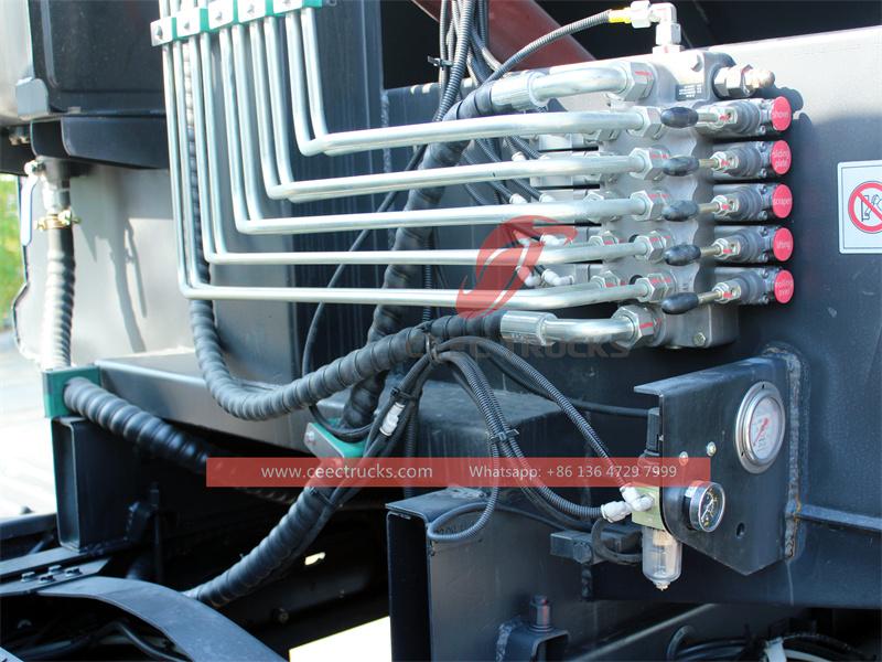 HOWO 170hp garbage compactor truck HOWO 170hp garbage compactor truck