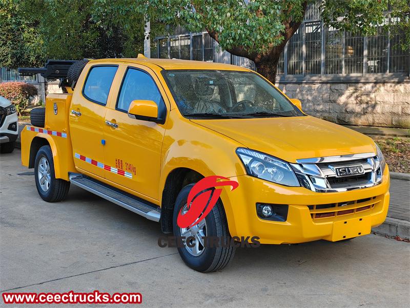 Customized&nbsp;Isuzu&nbsp;4x4&nbsp;pickup&nbsp;wrecker&nbsp;truck
