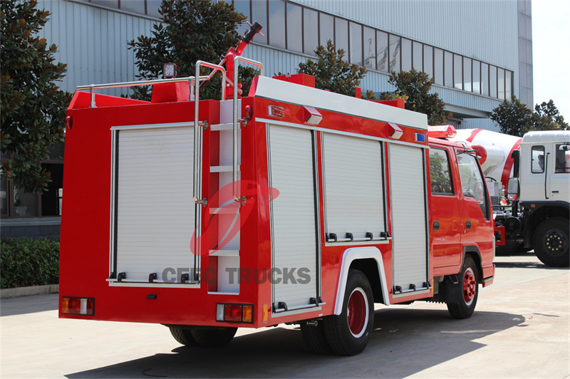 Isuzu fire fighting truck Isuzu fire fighting truck