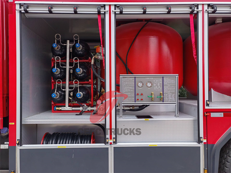 ISUZU GIGA dry powder nitrogen fire truck ISUZU GIGA dry powder nitrogen fire truck