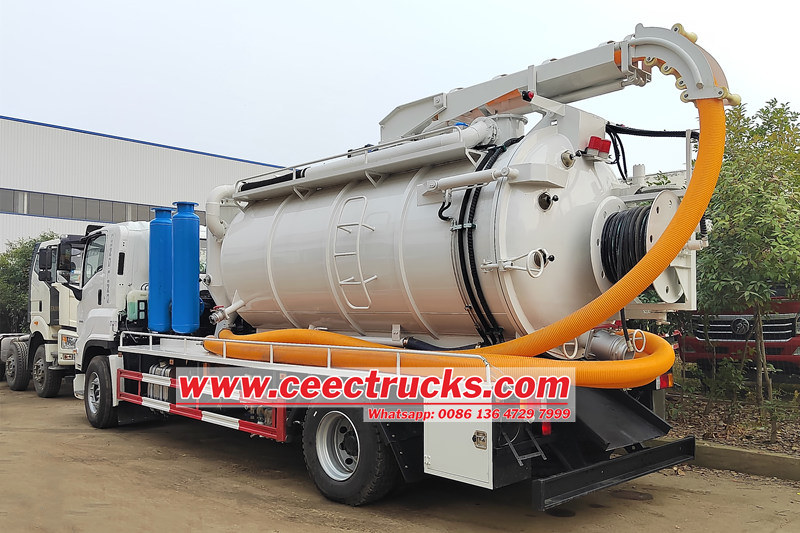 Isuzu 4x2 combination sewer cleaner