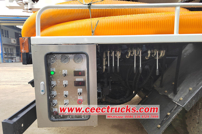 Isuzu septic pump truck
