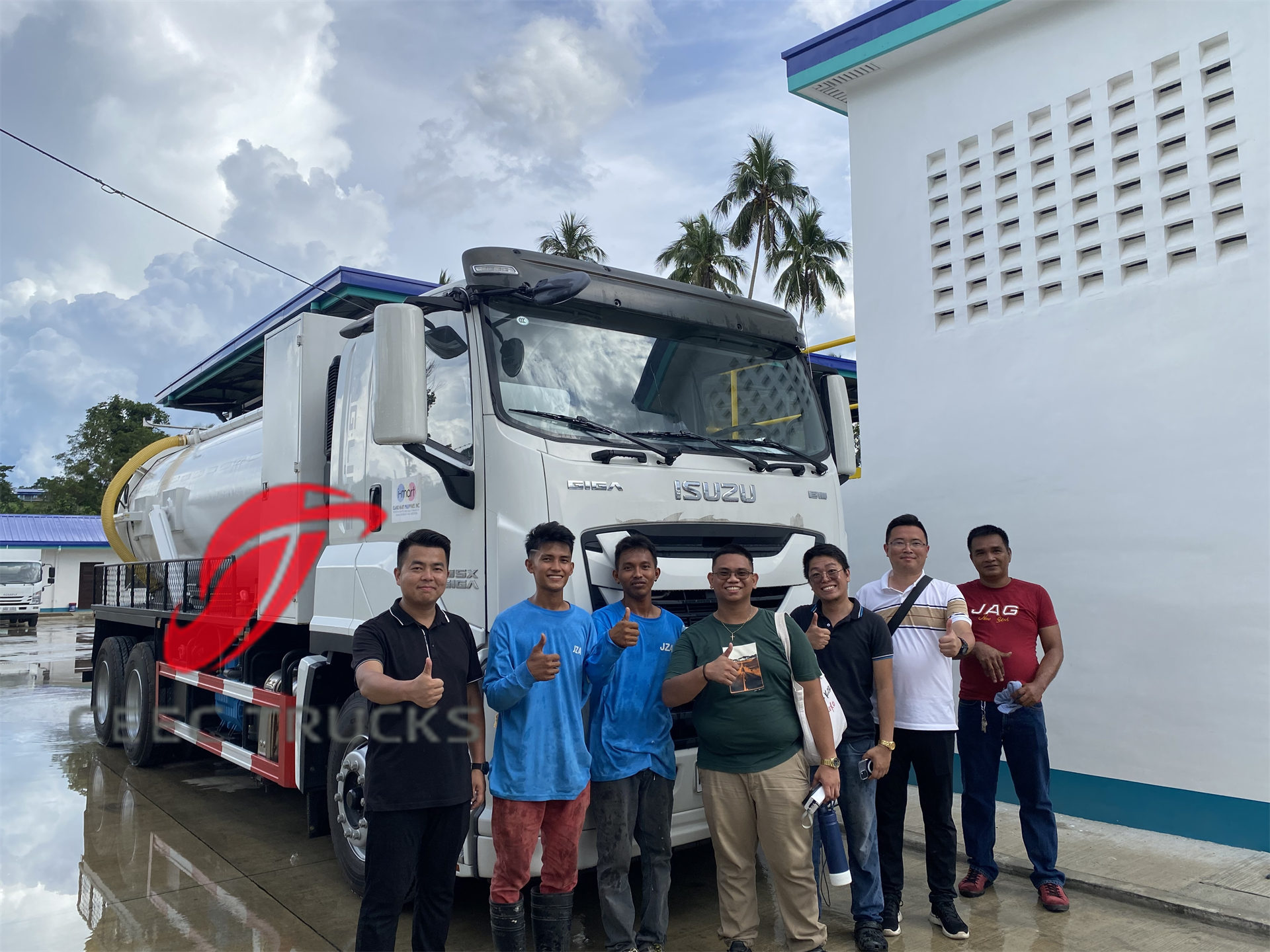 high quality CEEC TRUCKS ceec vacuum tanker truck