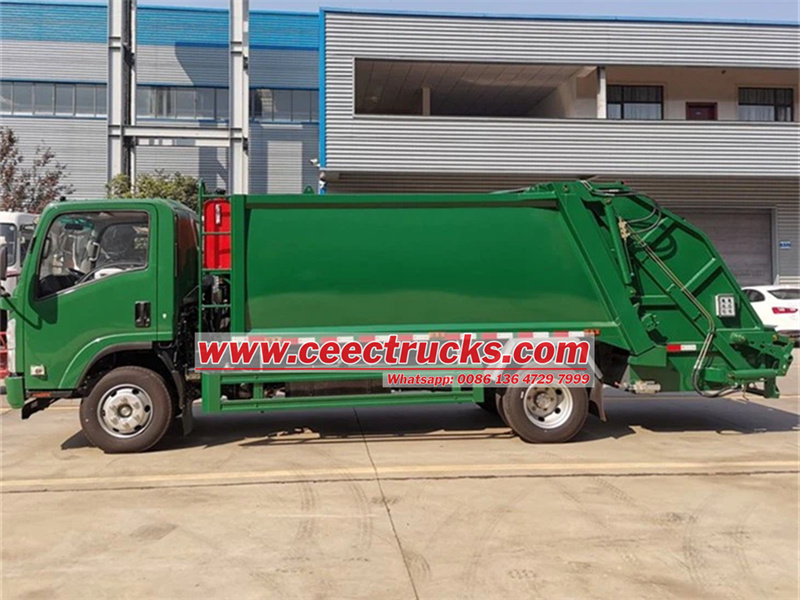 Isuzu 8cbm refuse compactor truck