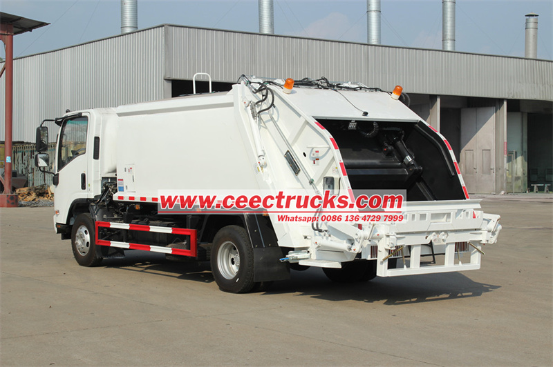 ISUZU KV800 garbage compactor truck ISUZU KV800 garbage compactor truck