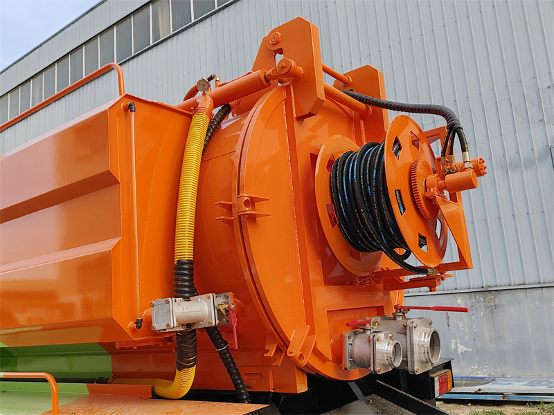 ISUZU NPR 6000L Vactor Jetter Truck