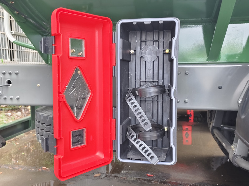 Dry powder storage box