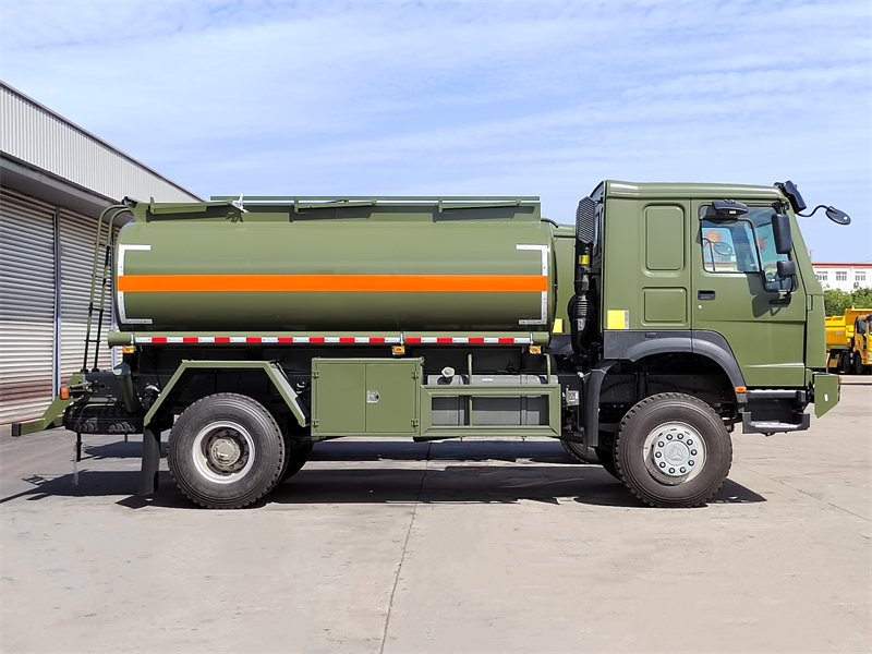 HOWO 10000L fuel tanker bowser truck