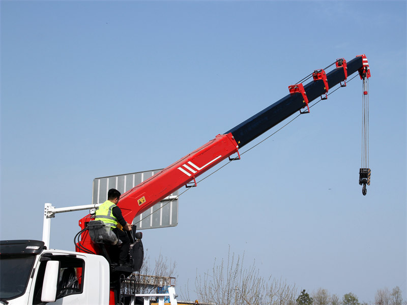 Howo 8x4 crane truck