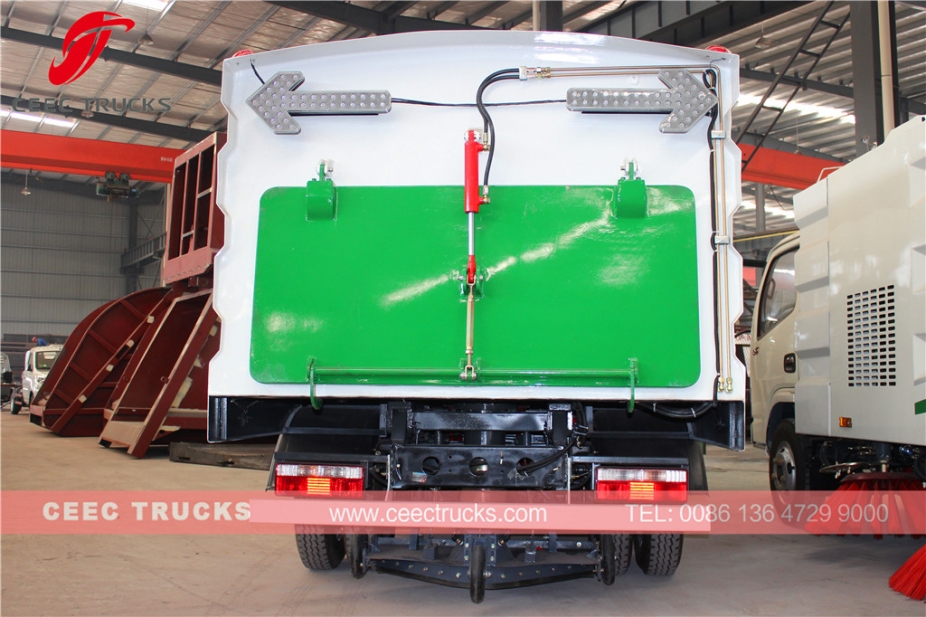 東風4000L道路清掃車