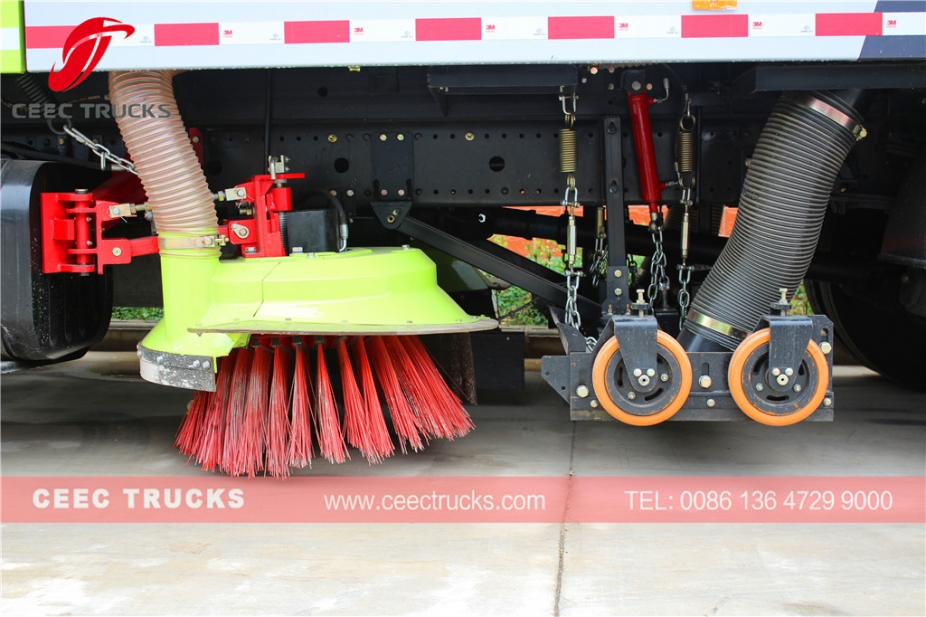 東風12,000L道路清掃車両