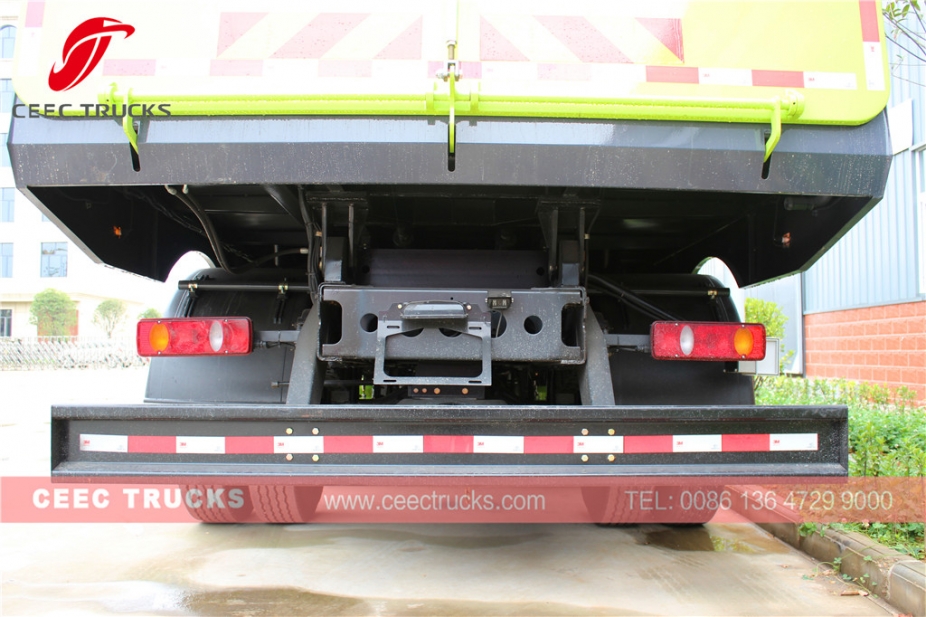 東風12,000L道路清掃車両