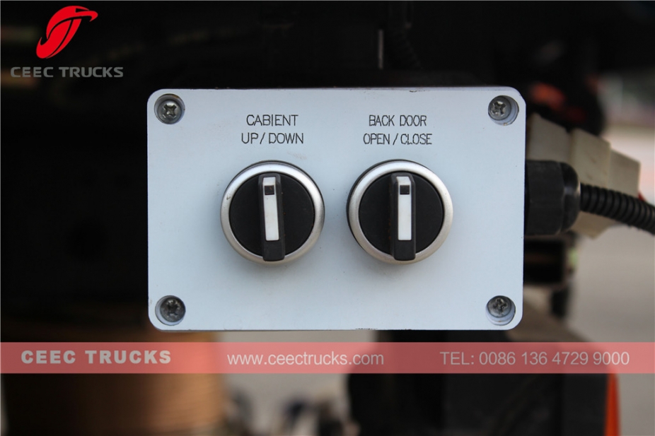 東風12CBM道路清掃車
