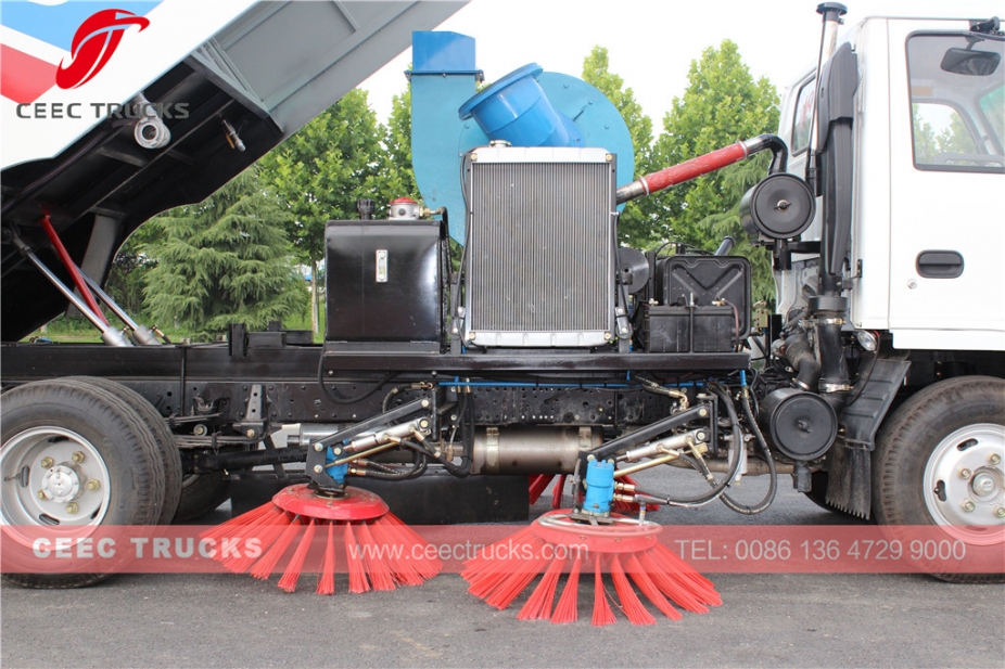 東風12CBM道路清掃車