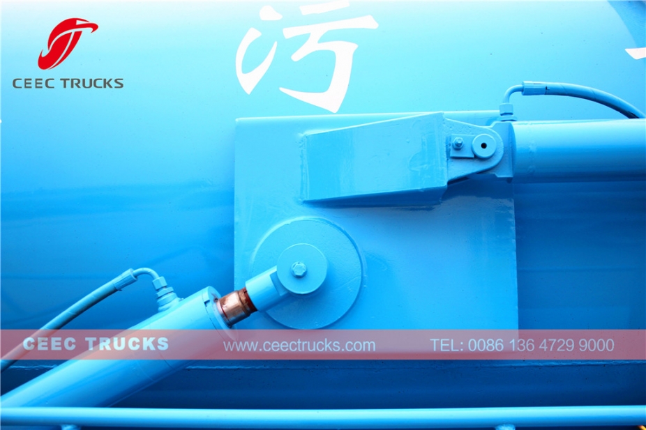 東風8,000L浄化槽吸引車