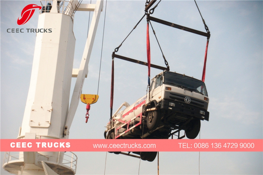 東風10,000L真空タンク車