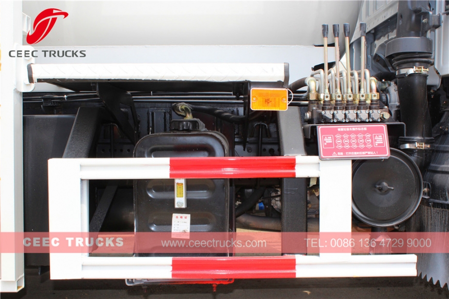 いすゞ4,000L厨房ごみタンカートラック