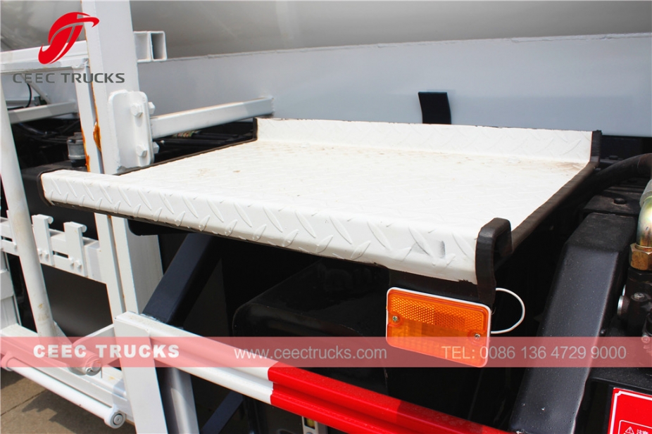 いすゞ4,000L厨房ごみタンカートラック