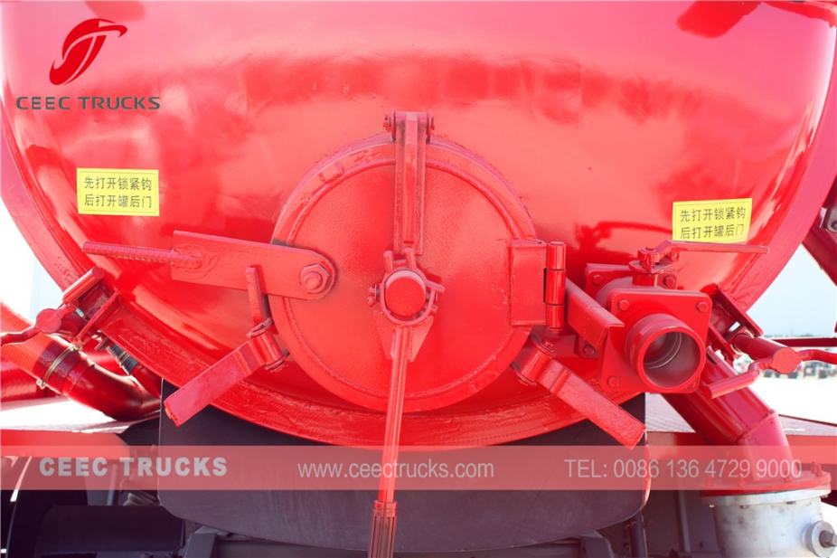 東風10,000L汲み取り車