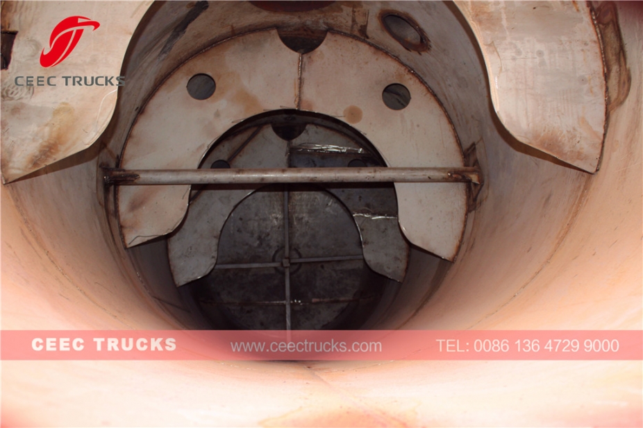 東風16CBM真空汚水吸引タンク車