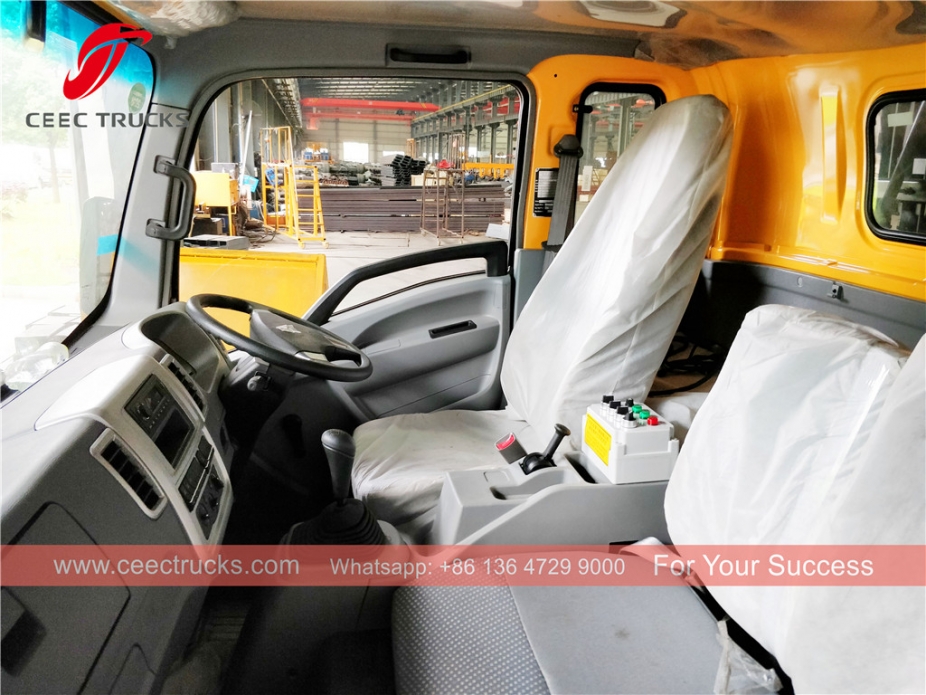 HOWO 8cbm 右ハンドル圧縮車