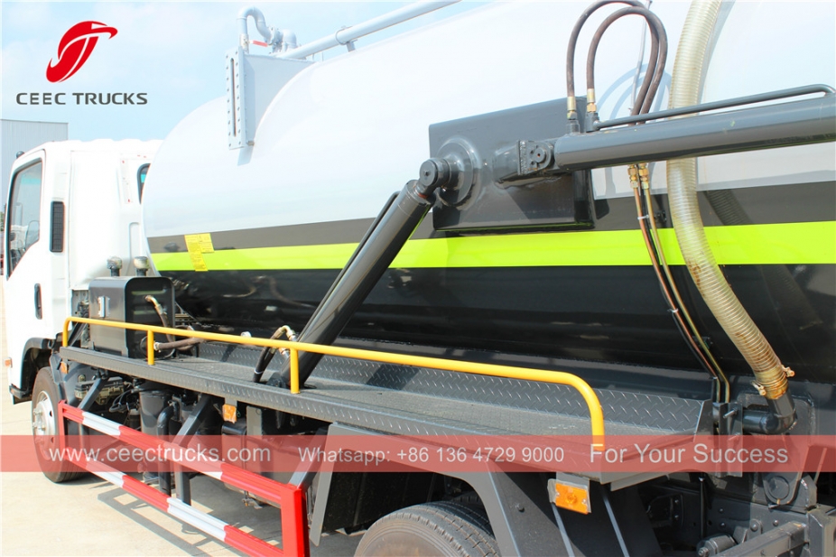 いすゞ8CBM汚水処理車