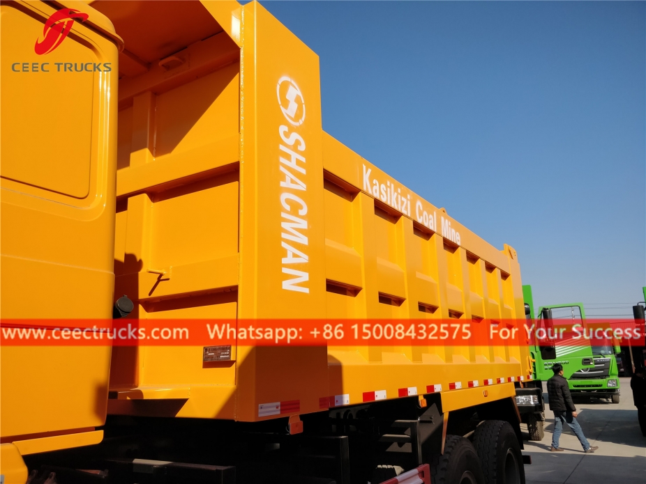 陕汽F2000 6x4ティッパートラック