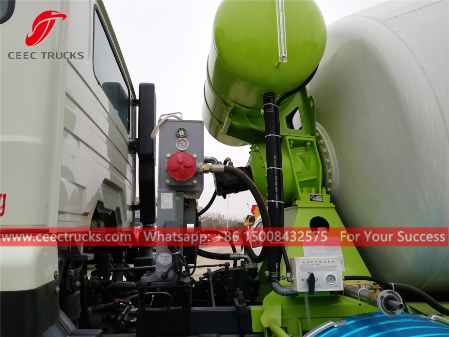 10CBMミキサー車 中国重汽