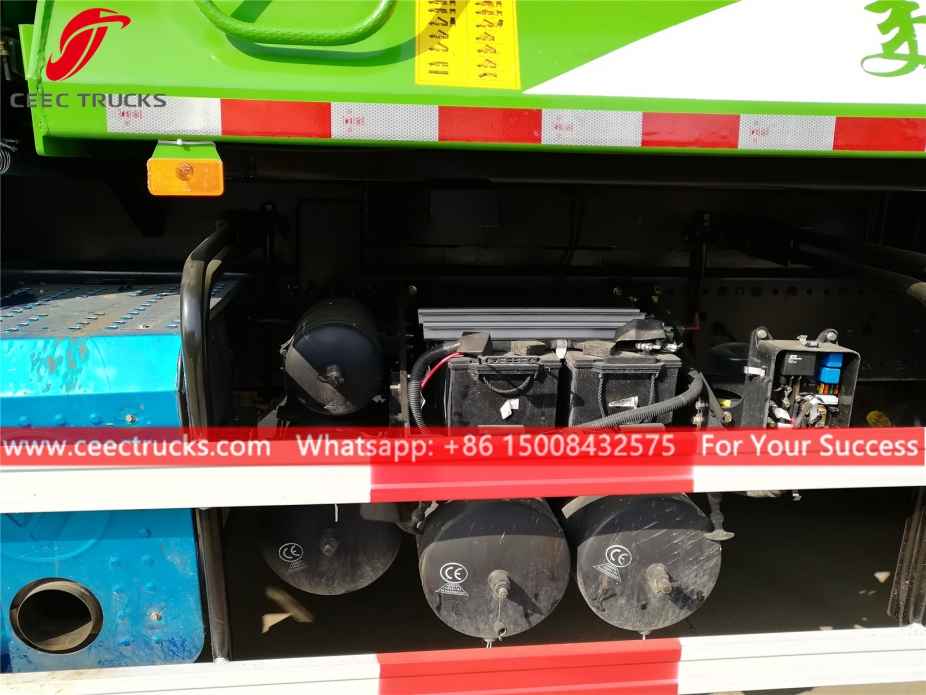 福田6X4ダンプトラック