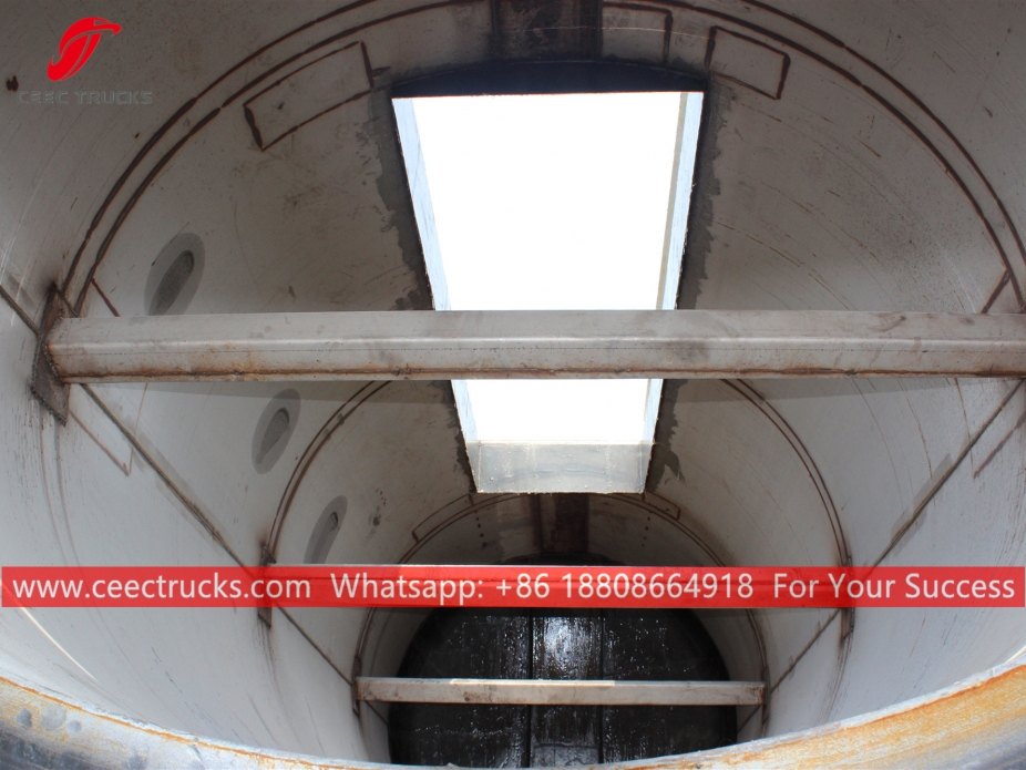 20,000リットル吸引式タンカー 東風