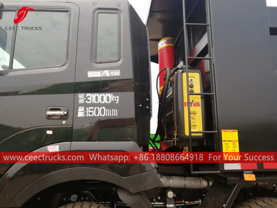 JAC 8x4大型ダンプトラック