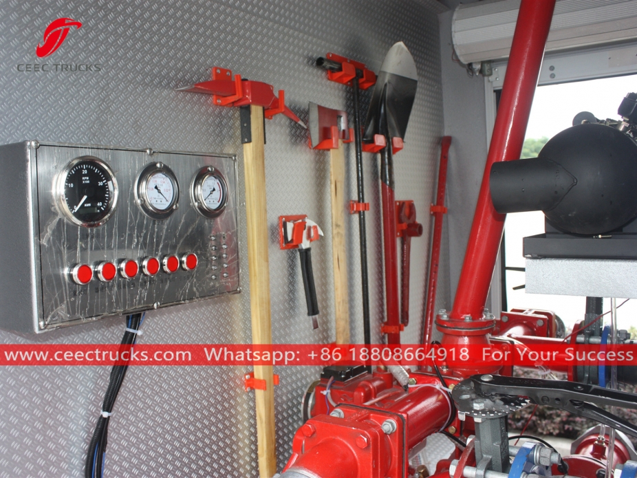 いすゞ600P消防車