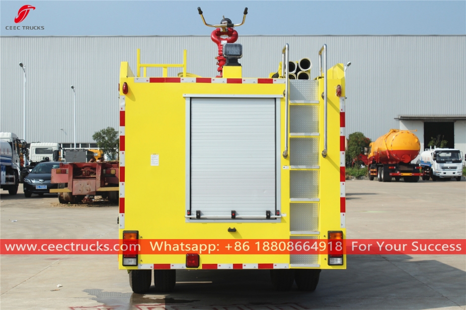 いすゞ4+1CBM 水泡消火車