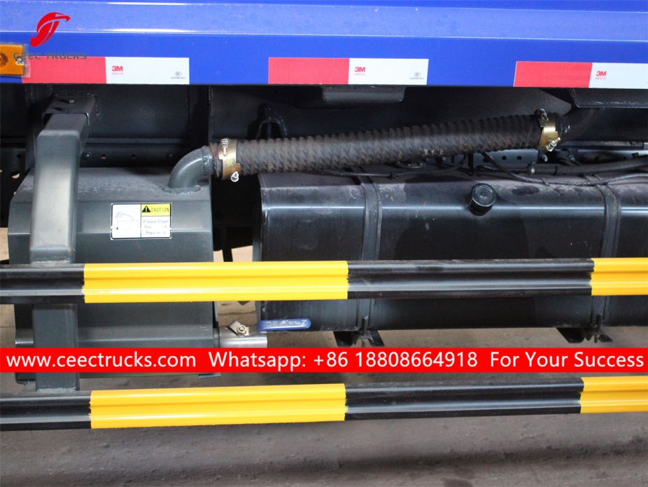 いすゞ8CBMゴミ圧縮車