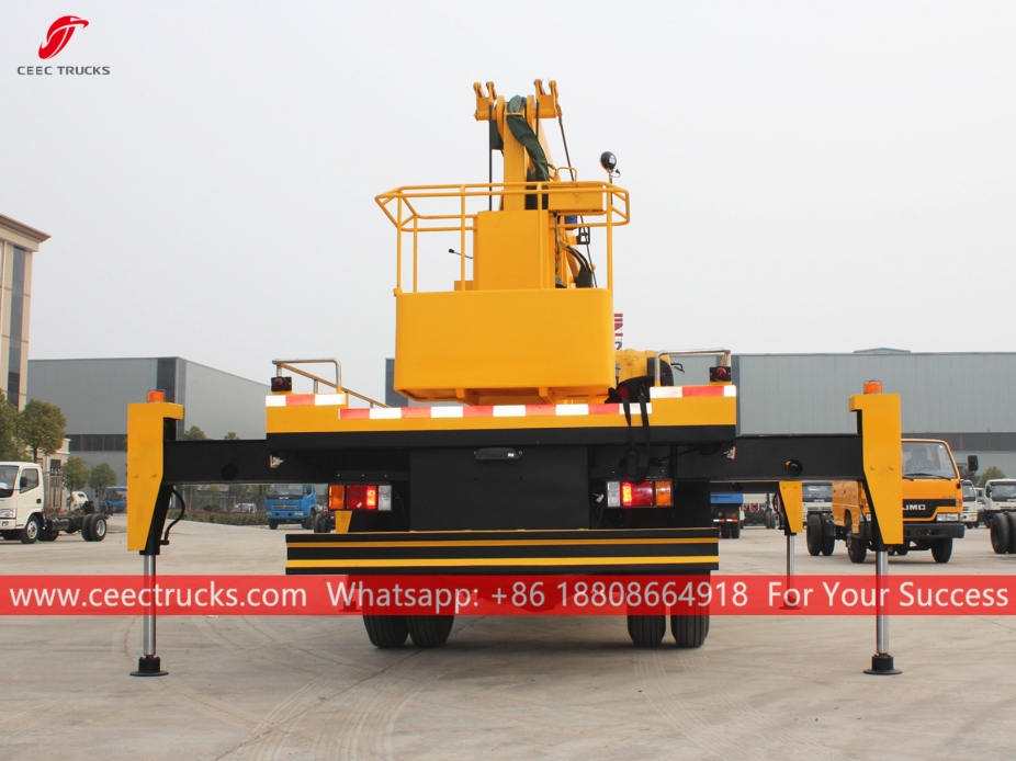 いすゞ18mマンリフトトラック