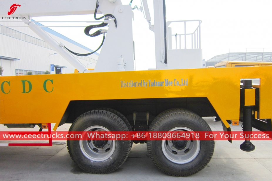 いすゞ6x4 オーバーヘッド作業台トラック