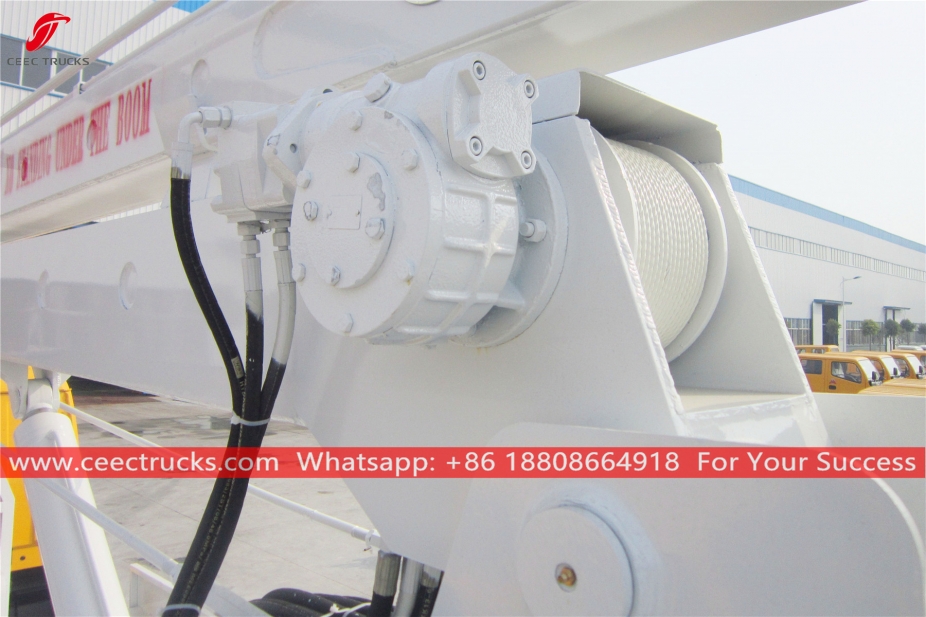 いすゞ6x4 オーバーヘッド作業台トラック