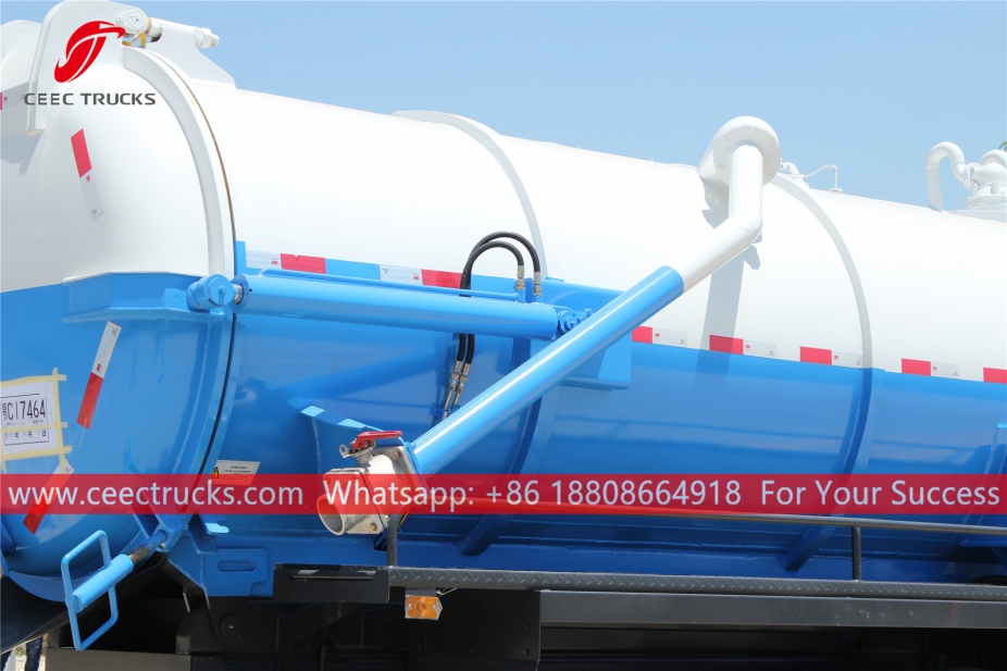 北奔10,000リットル下水吸引タンクローリー