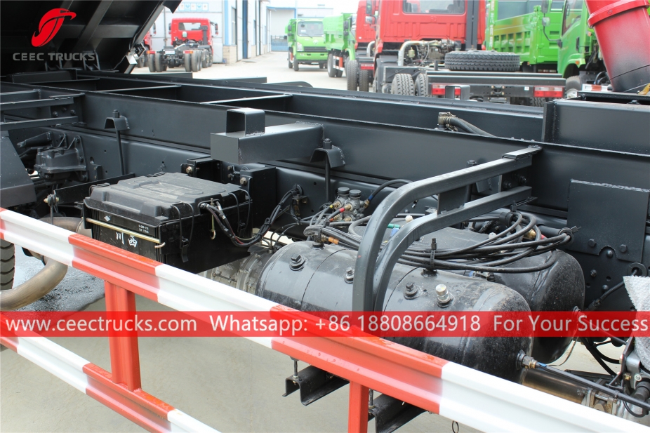 いすゞFVRダンプトラック