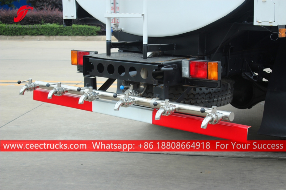 いすゞ水輸送車