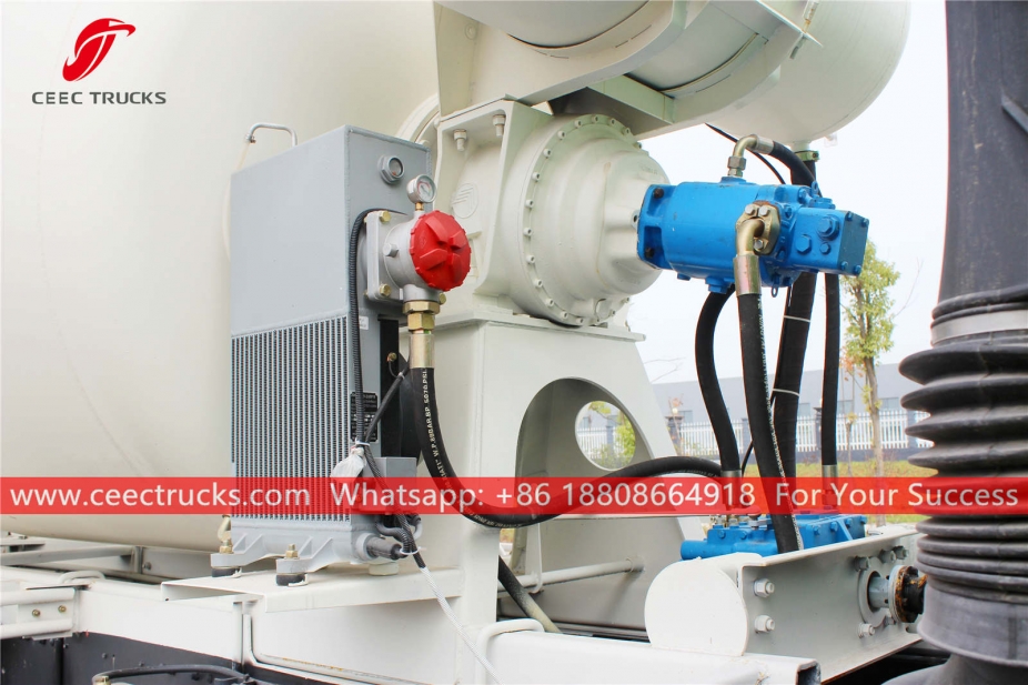 ISUZU 10CBMセメントミキサー