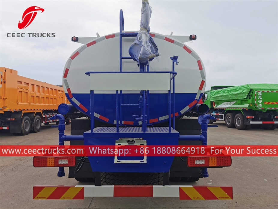 18CBM右ハンドル水槽車 DAYUN