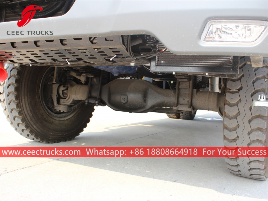 北奔4x4右ハンドルウォータータンク車