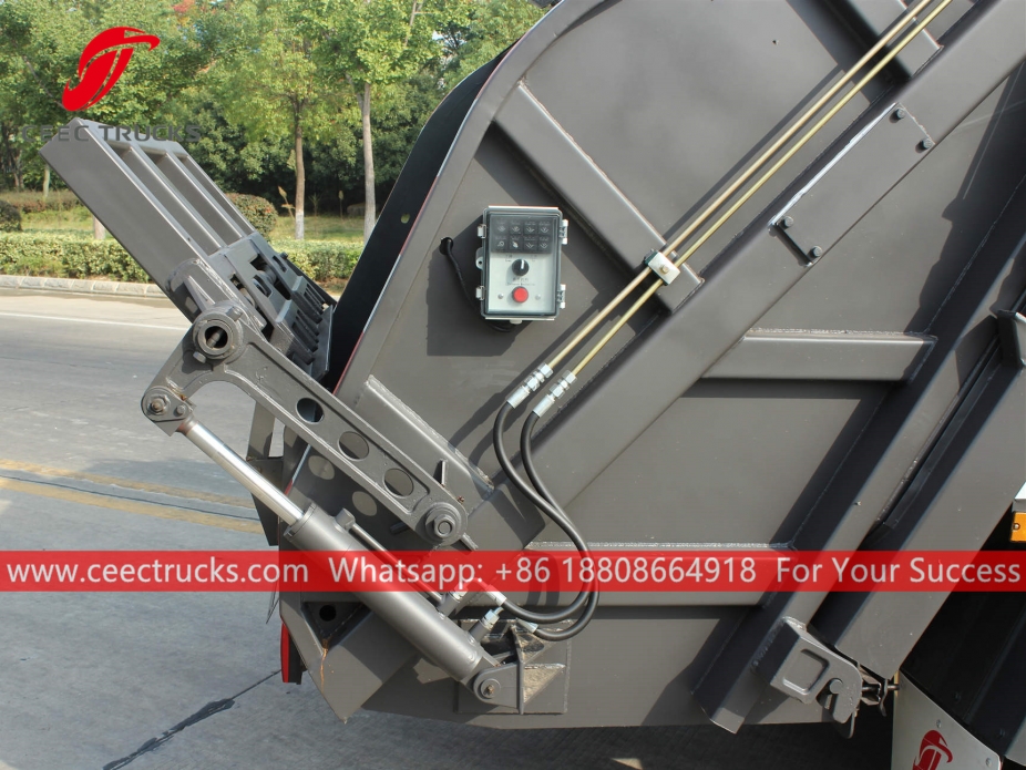 ガンビア6CBM圧縮式ごみ収集車