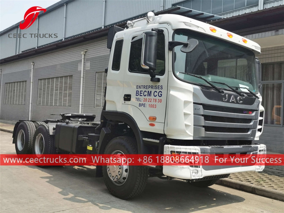 JACトラクターヘッド