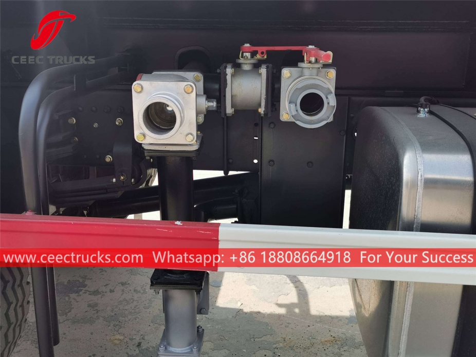 陝汽重型汽車8CBMウォーターボウザー車