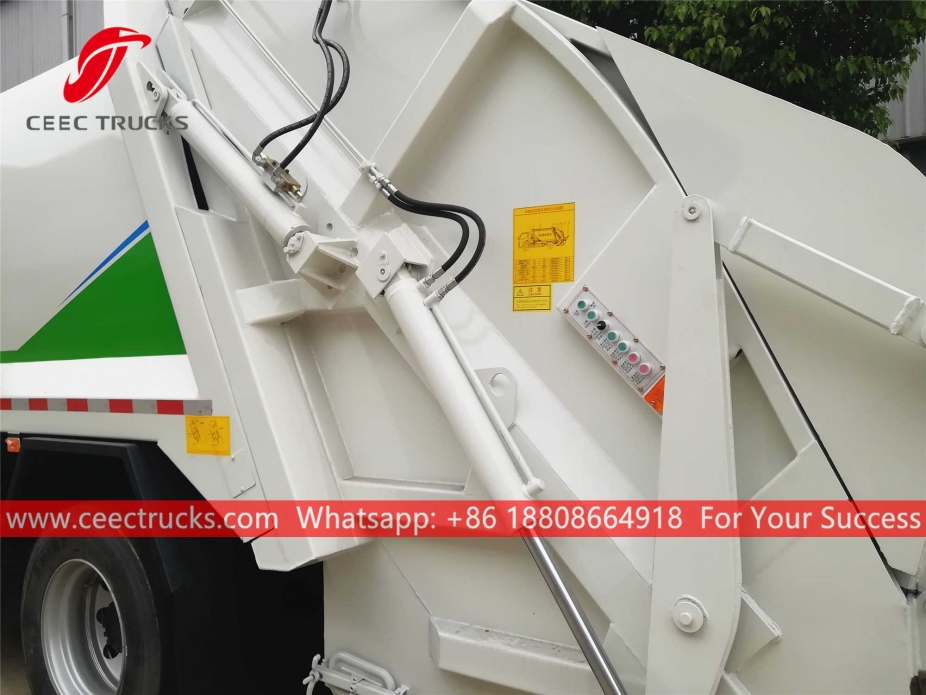 イスズ10CBM後部ローダー