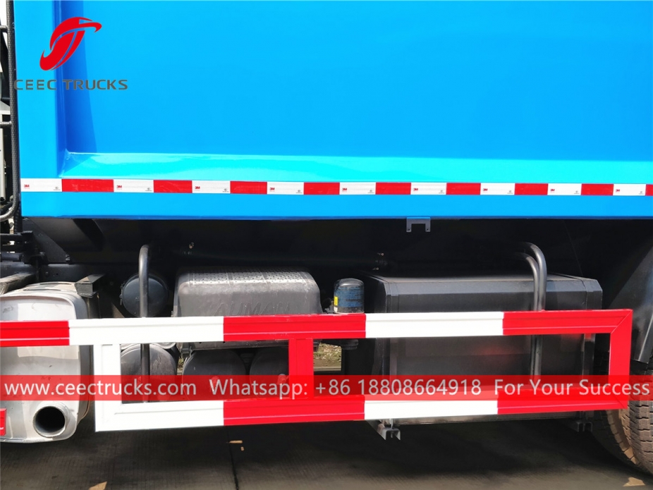 イスズギガ廃棄物圧縮トラック