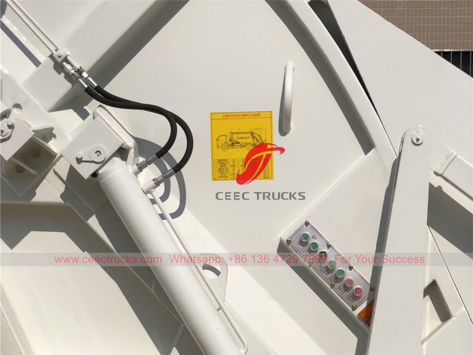 いすゞ12CBM廃棄物圧縮トラック